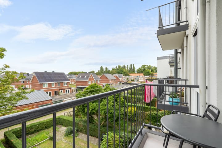 Photo 16 of Lachappellestraat 45-B