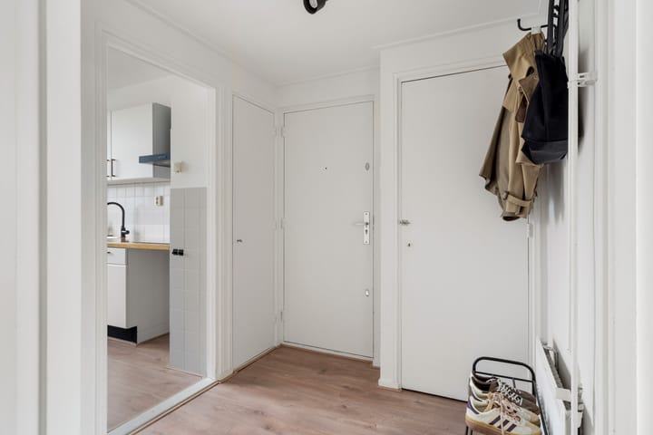 Photo 19 of Lachappellestraat 45-B