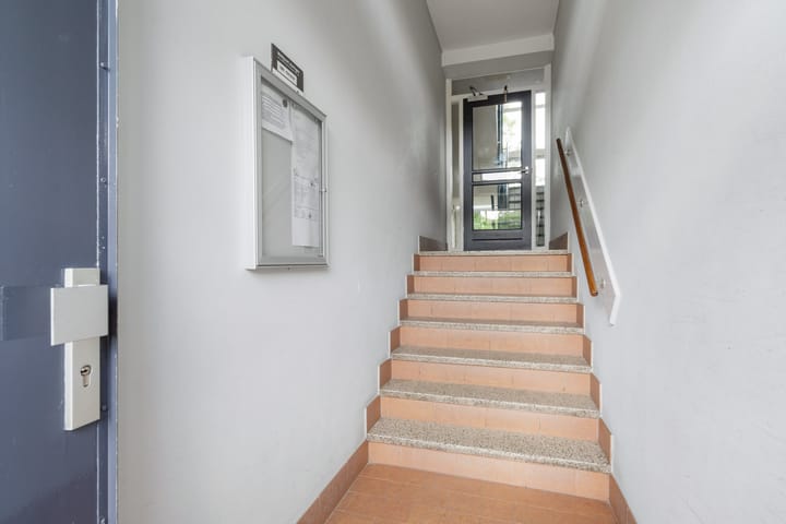 Photo 28 of Lachappellestraat 45-B