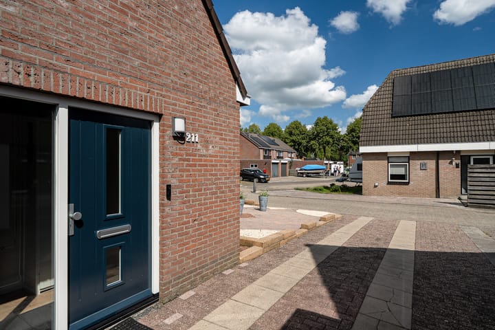 Foto 37 van Stal 211