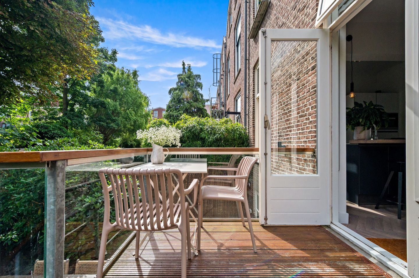 Photo 19 of Jacob van der Doesstraat 27