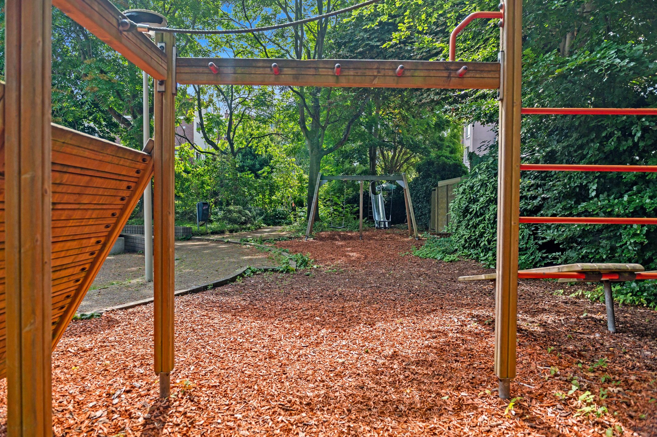 Photo 48 of Jacob van der Doesstraat 27