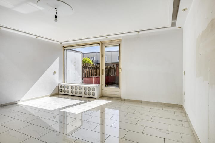 Photo 5 of Hortensiastraat 63