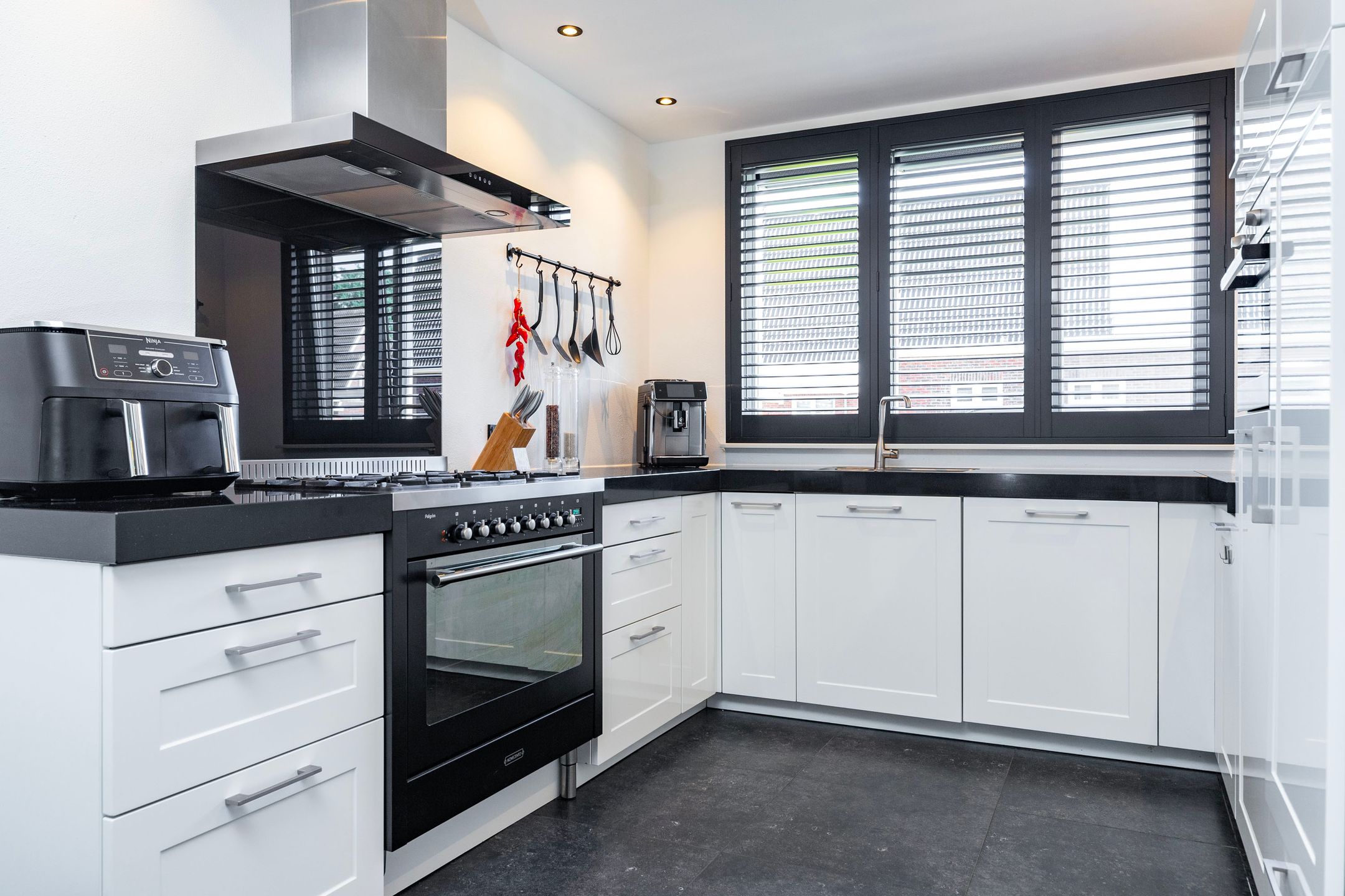 Foto 3 van Bijenkorf 69