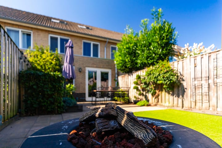 Foto 27 van Bijenkorf 69