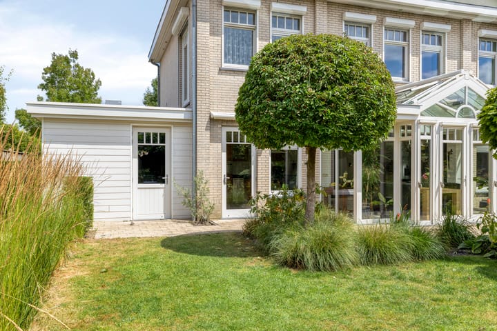 Photo 52 of Count Basiegracht 3