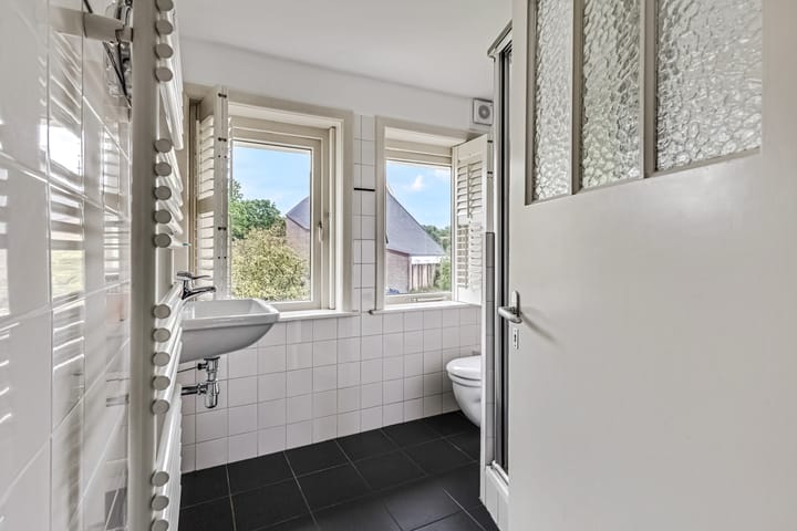 Foto 29 van Robert Kochstraat 1