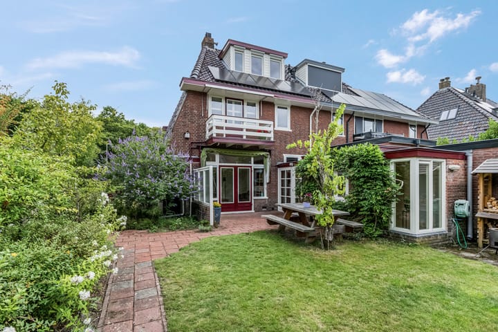 Foto 38 van Robert Kochstraat 1