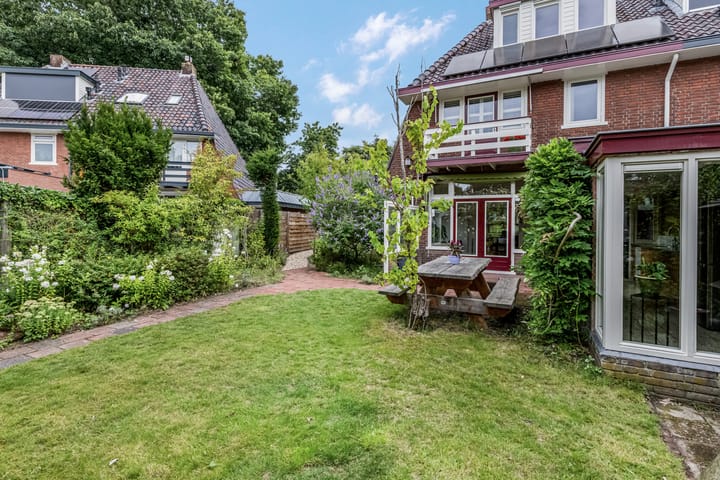 Foto 40 van Robert Kochstraat 1