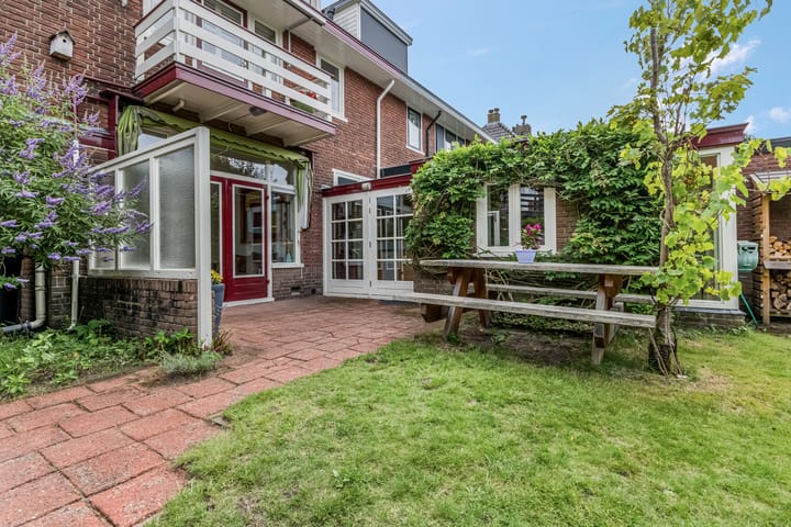 Foto 41 van Robert Kochstraat 1