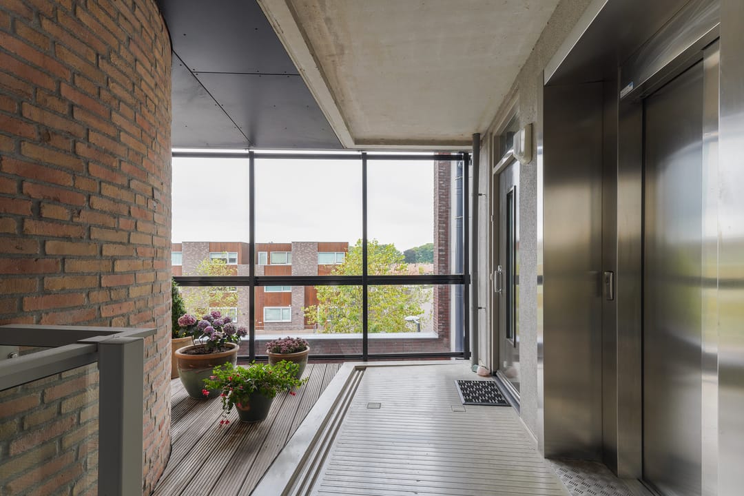 Foto 13 van Banier 37