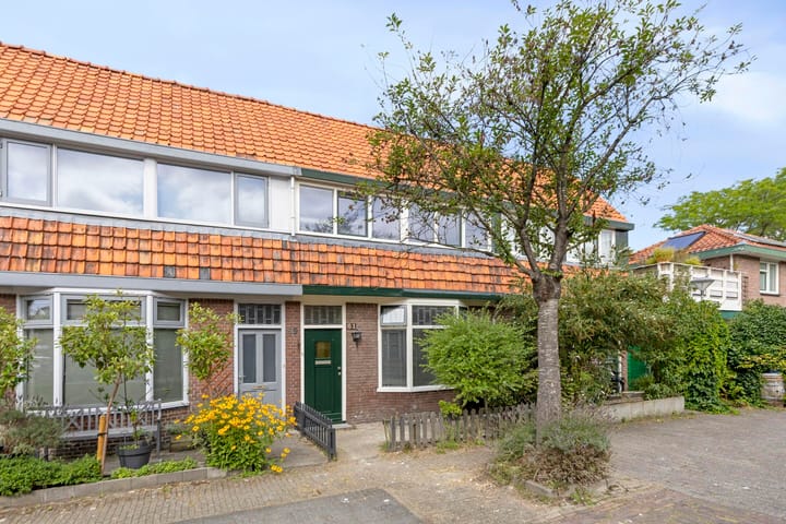 Foto 1 van Bernhardus Bumastraat 61