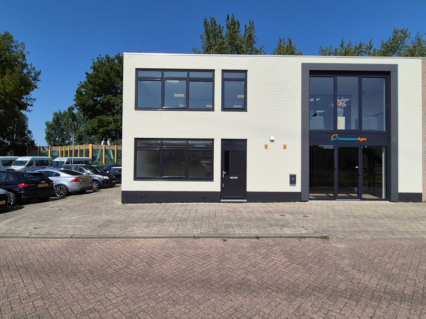 Bekijk foto 3 van De Biezen 30