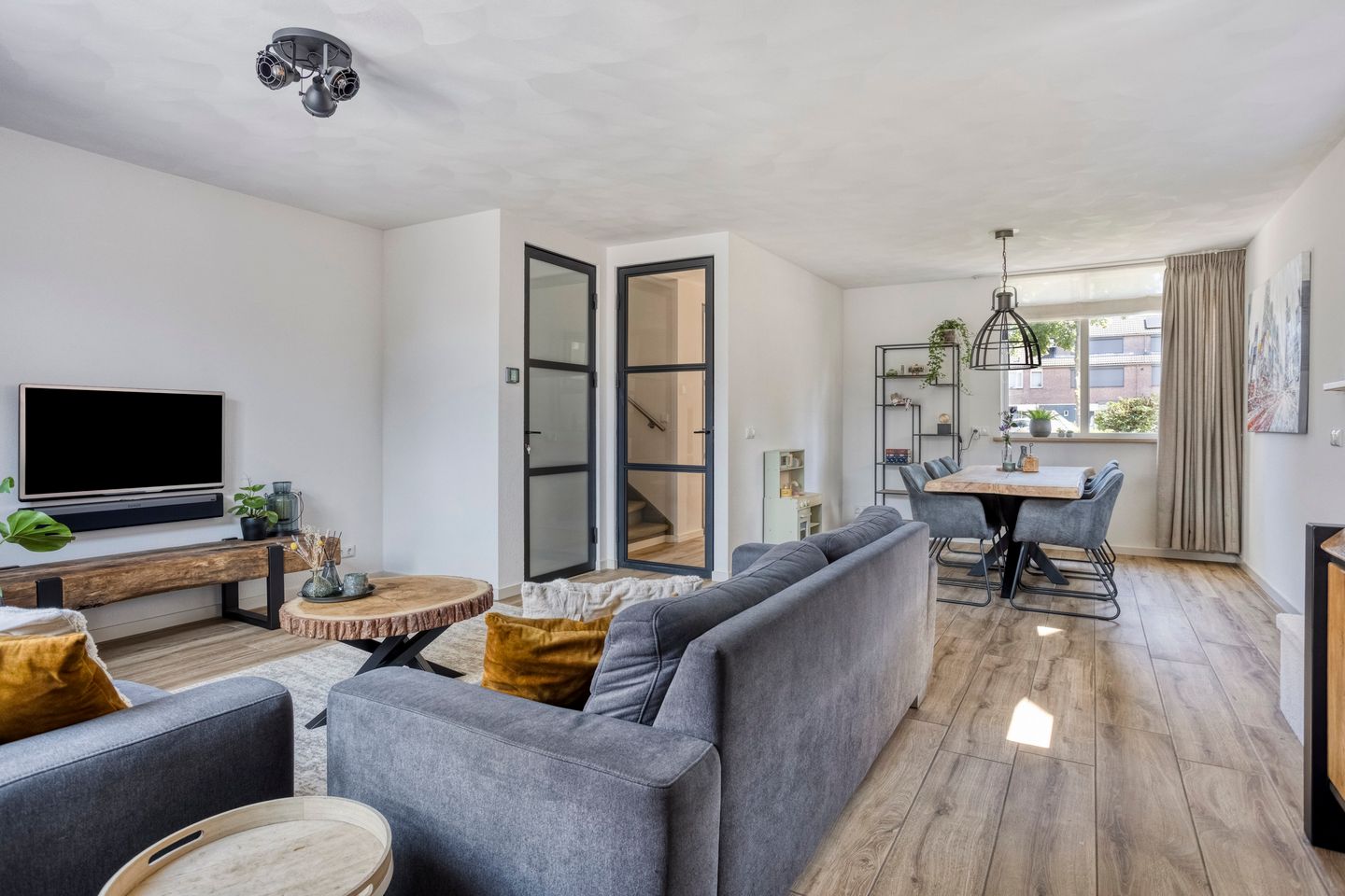 Foto 10 van Braakstraat 45