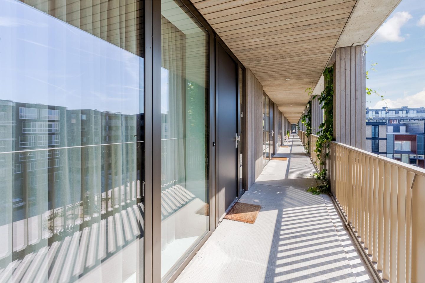 Foto 29 van Huiswoudstraat 64