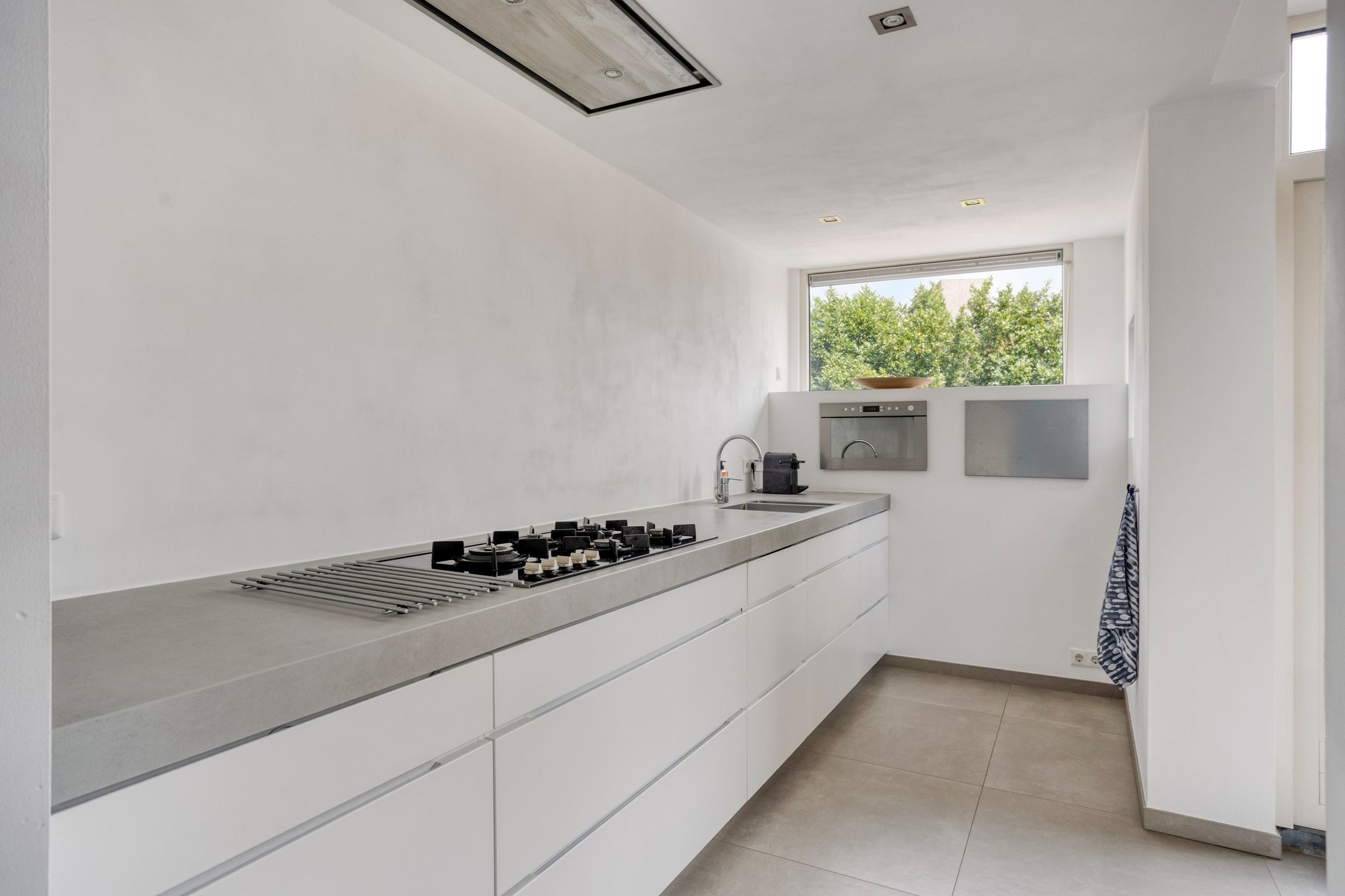 Foto 15 van Louis Loyensstraat 12-A