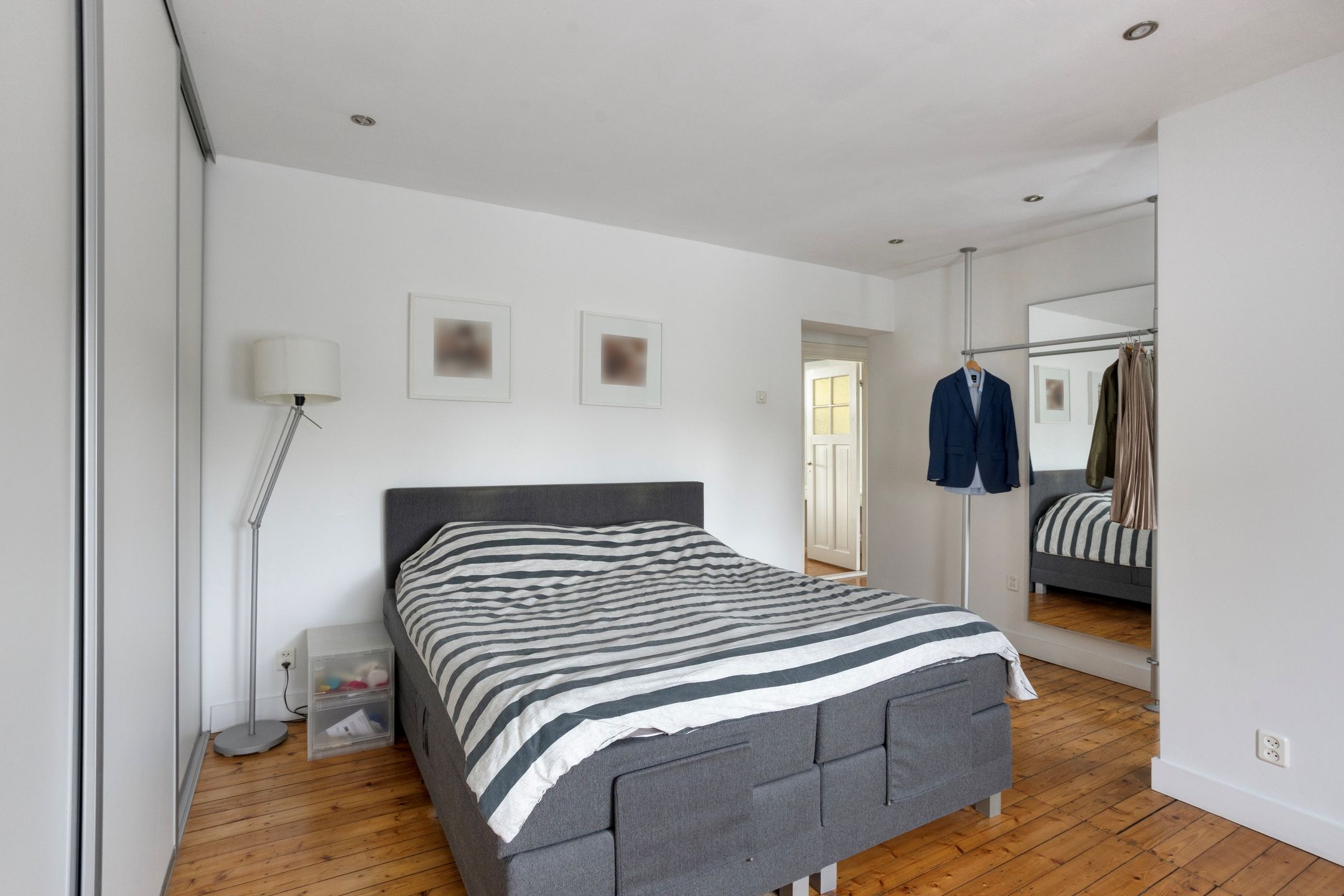 Foto 24 van Louis Loyensstraat 12-A