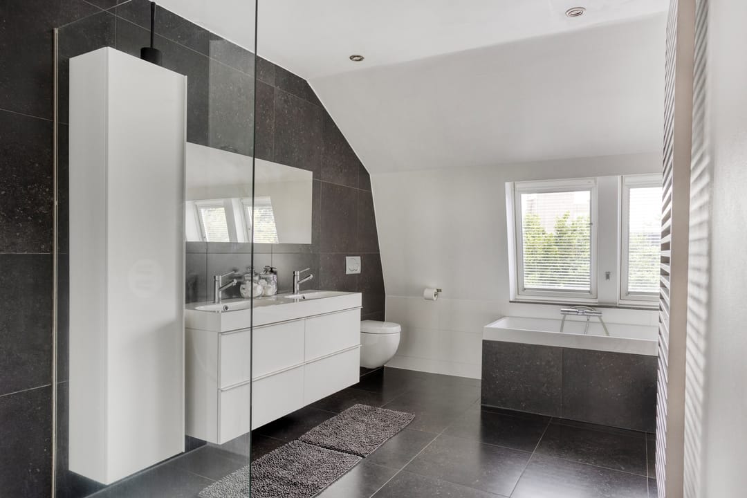 Foto 26 van Louis Loyensstraat 12-A