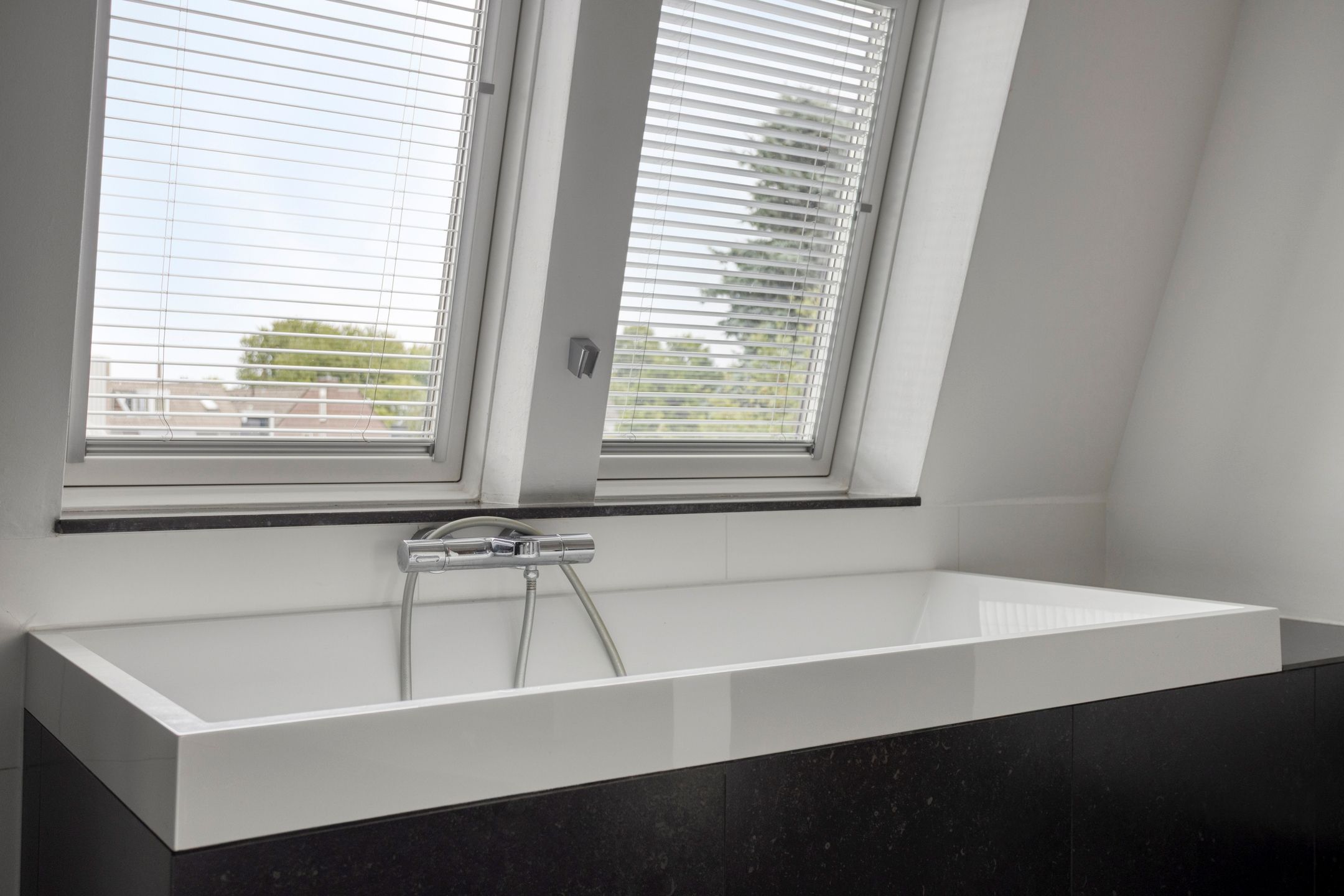 Foto 27 van Louis Loyensstraat 12-A