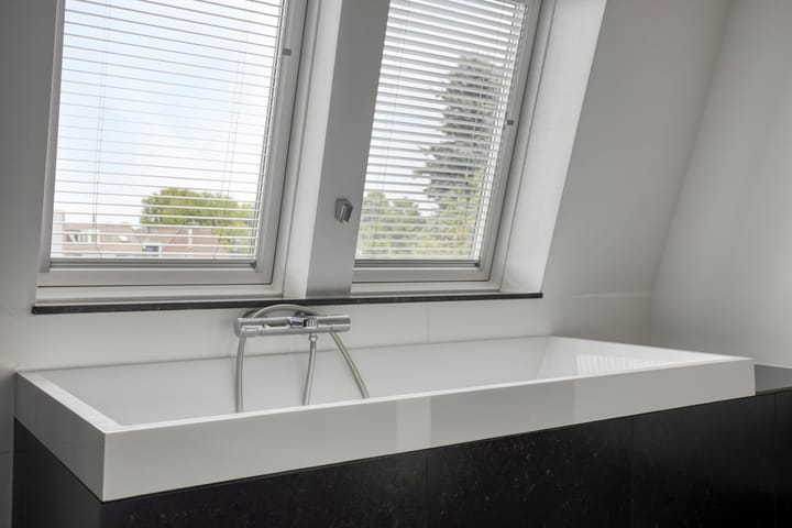 Foto 27 van Louis Loyensstraat 12-A