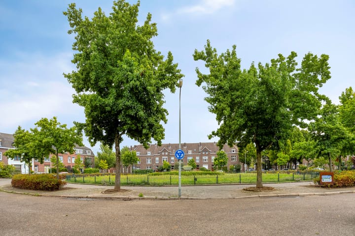 Foto 34 van Louis Loyensstraat 12-A