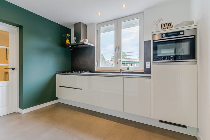 Photo 20 of Mgr Schravenlaan 10