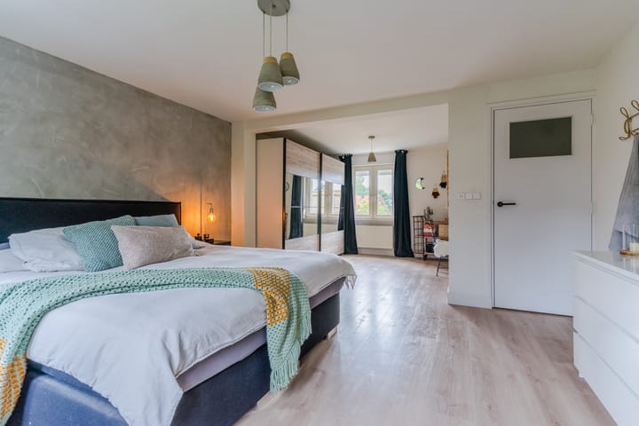 Photo 32 of Mgr Schravenlaan 10