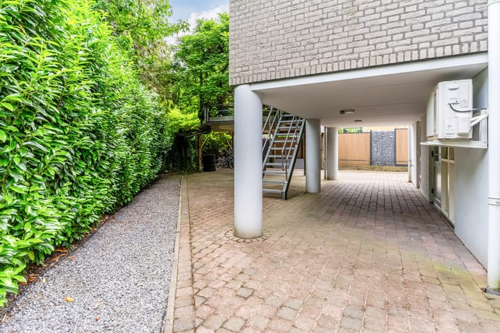 Photo 48 of Mgr Schravenlaan 10