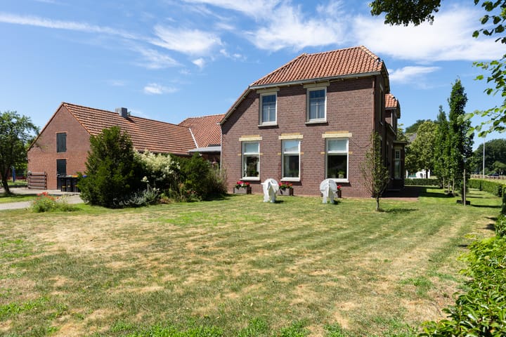 Photo 4 of Misterweg 207