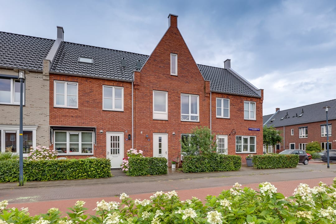 Photo 16 of Catharina van Beekstraat 14