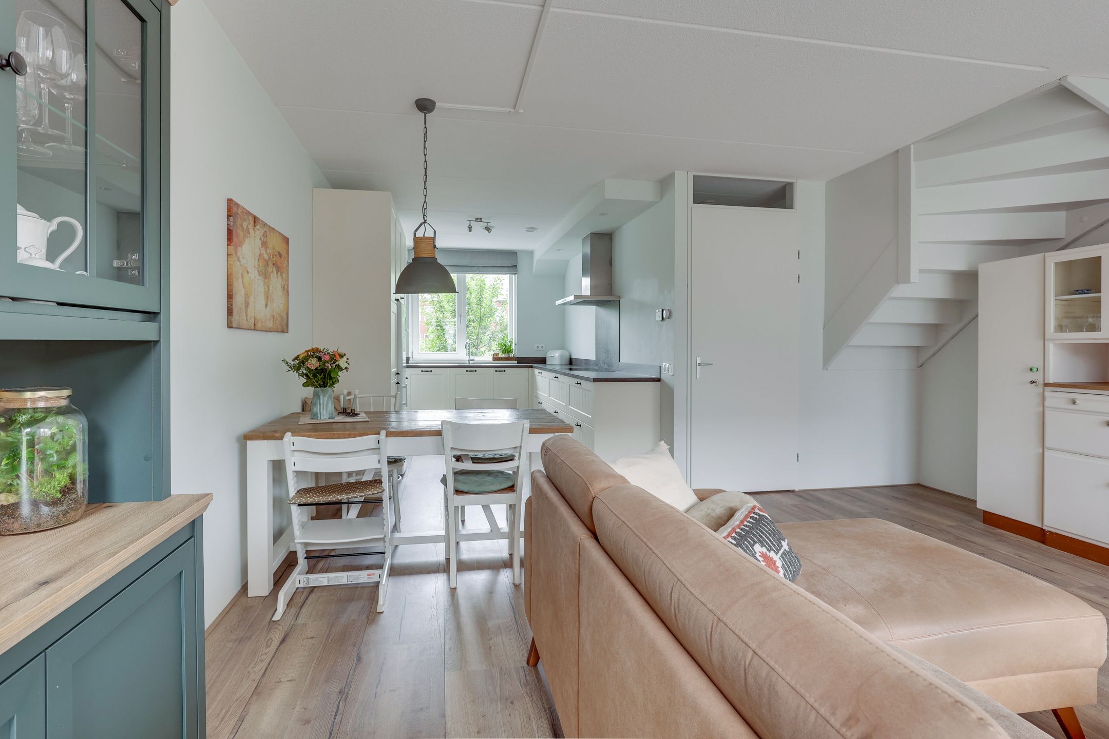 Photo 24 of Catharina van Beekstraat 14