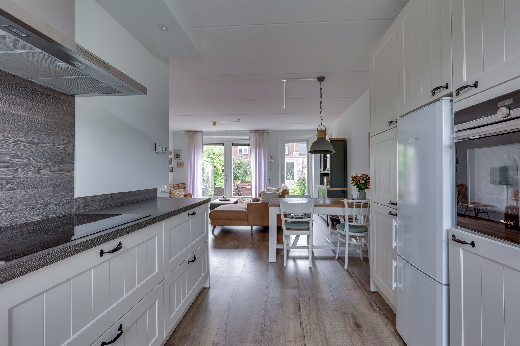 Photo 27 of Catharina van Beekstraat 14