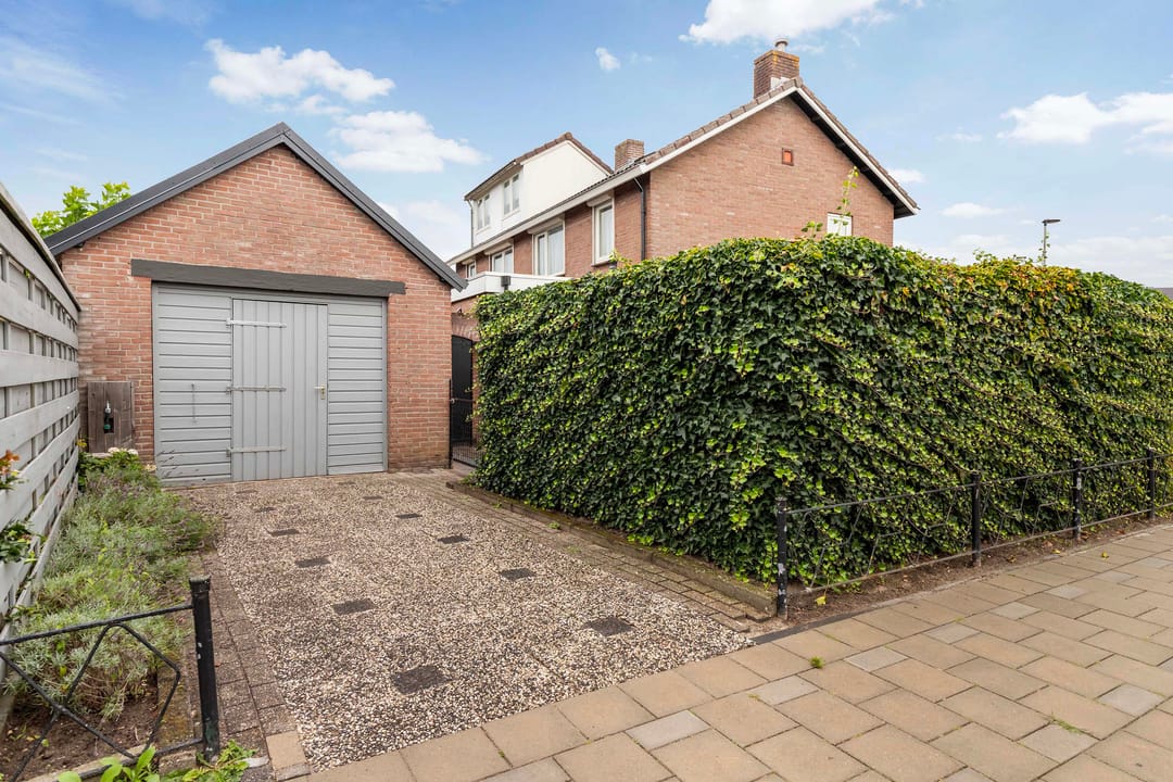 Photo 2 of Clematisstraat 4