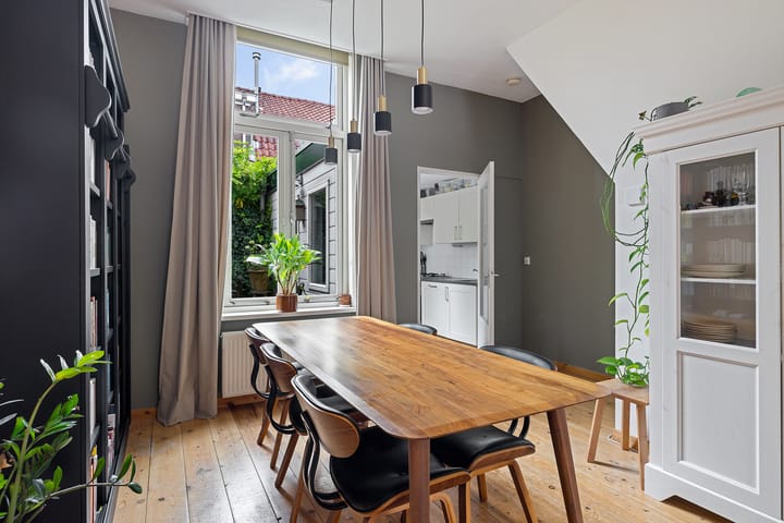 Foto 6 van Riouwstraat 11