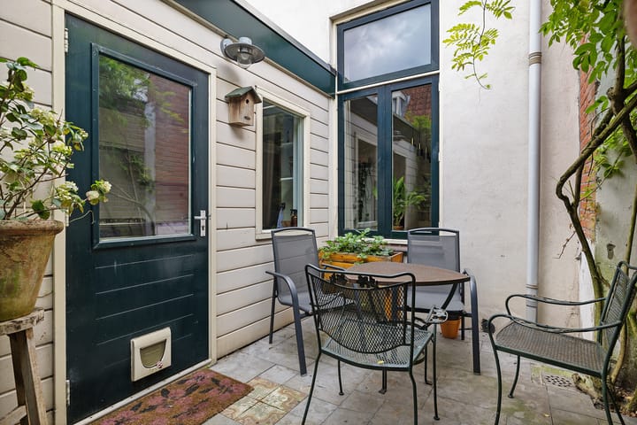 Foto 9 van Riouwstraat 11