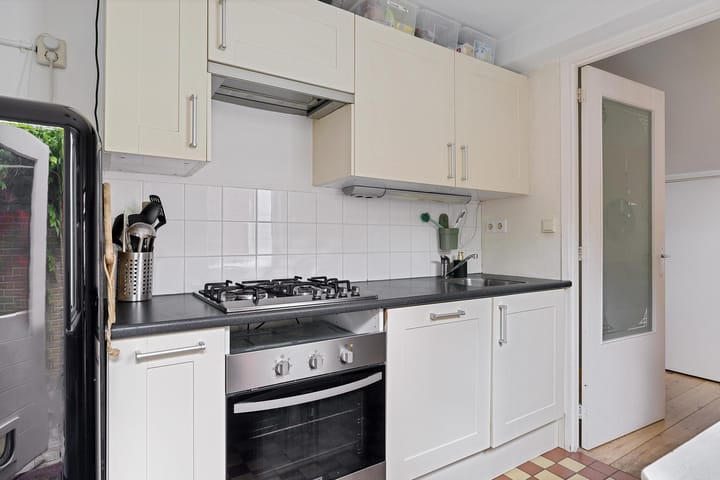 Foto 11 van Riouwstraat 11