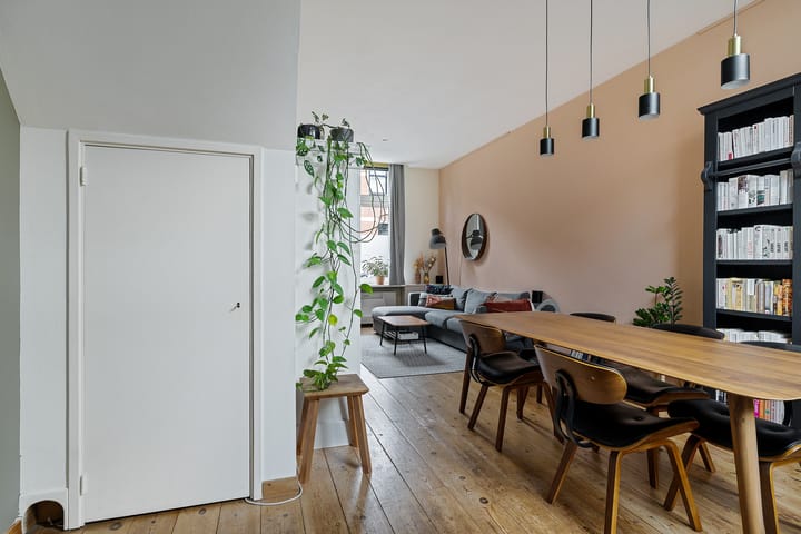 Foto 13 van Riouwstraat 11