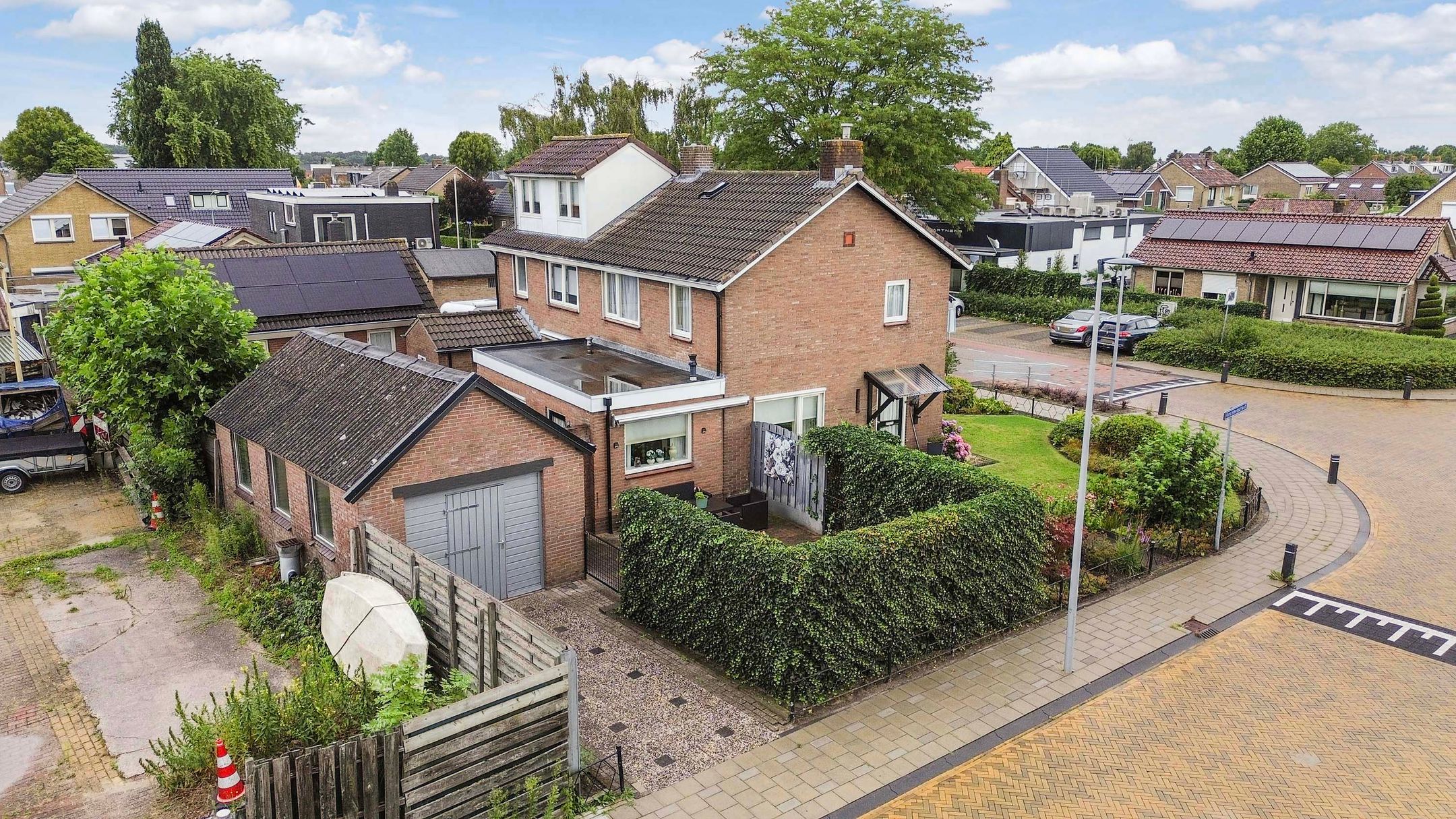 Photo 33 of Clematisstraat 4