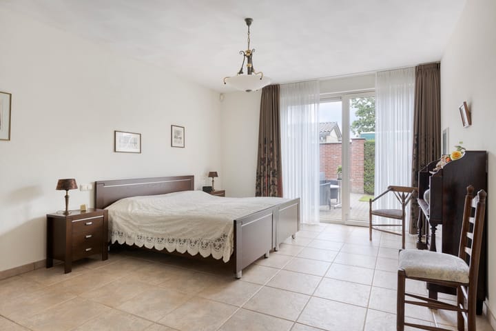 Foto 26 van Floreffestraat 2-A