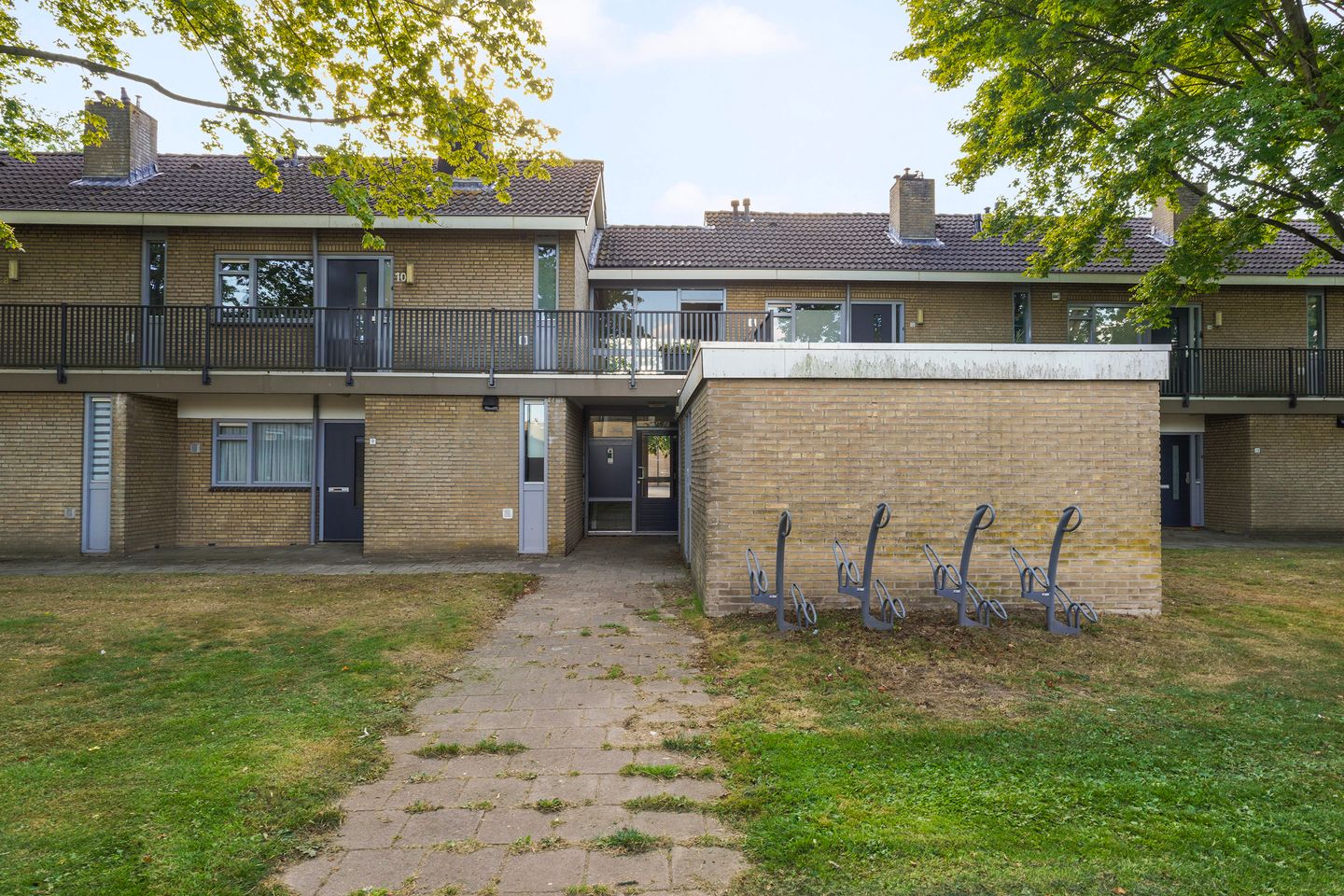 Photo 4 of Hazelaarsgaard 8