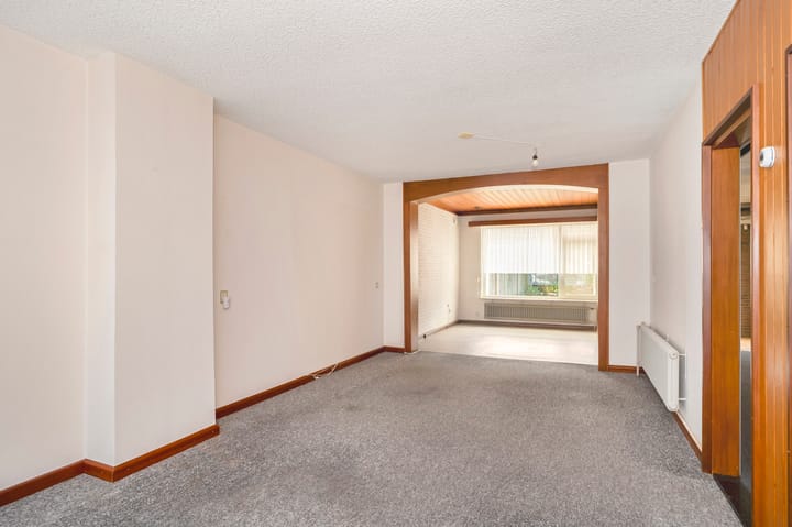 Foto 21 van Burg. Schmitzstraat 9