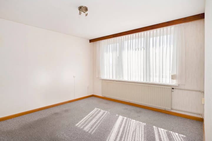 Foto 32 van Burg. Schmitzstraat 9