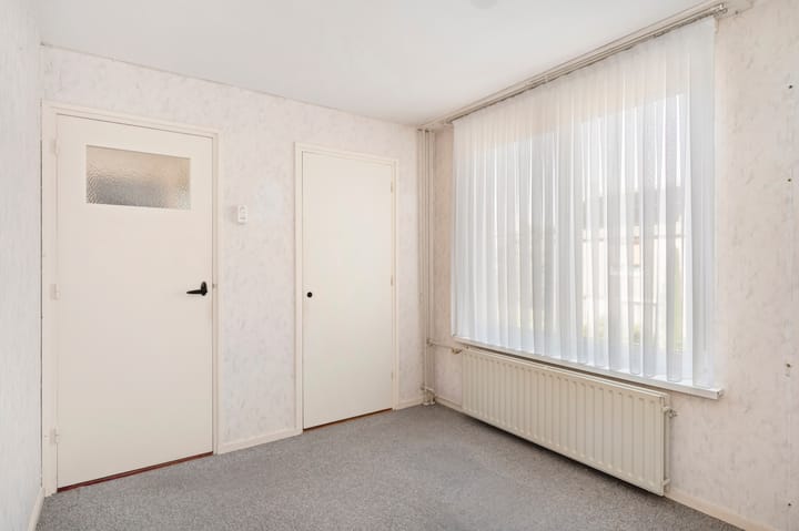 Foto 36 van Burg. Schmitzstraat 9