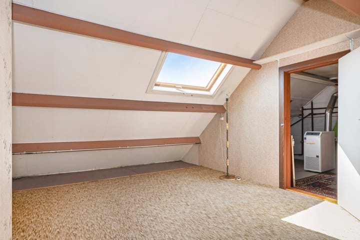 Foto 39 van Burg. Schmitzstraat 9