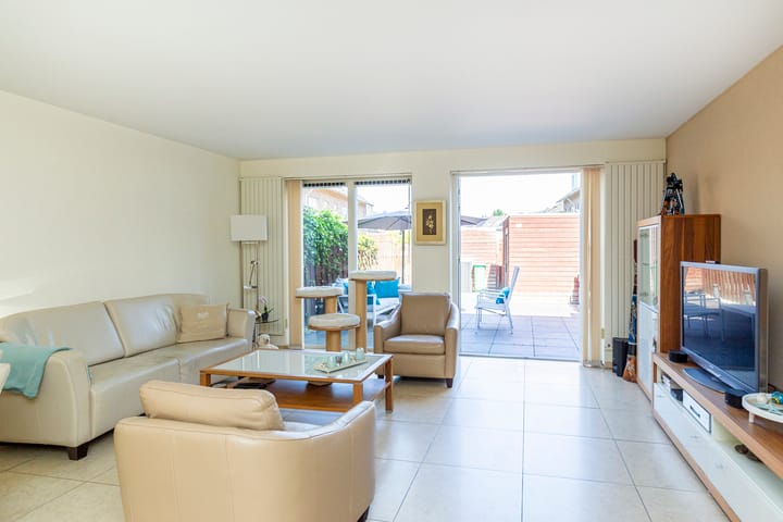 Photo 2 of Wim Sonneveldplein 33