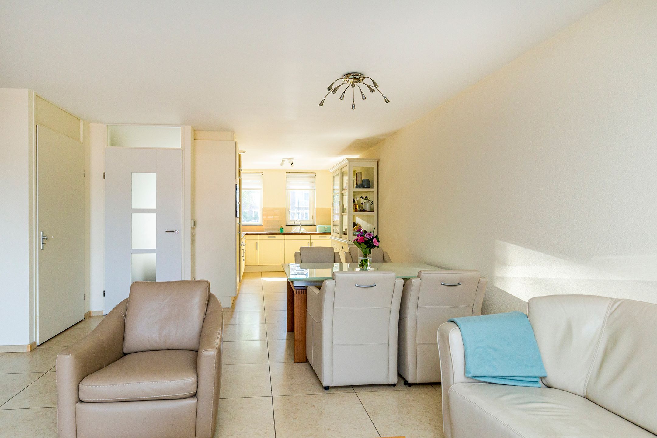 Foto 6 van Wim Sonneveldplein 33