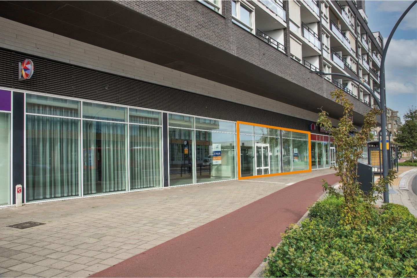 View photo 1 of Deldenerstraat 6-18