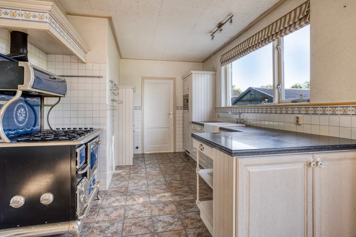 Photo 12 of Hoofdweg 31-B