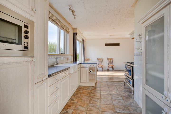 Photo 13 of Hoofdweg 31-B