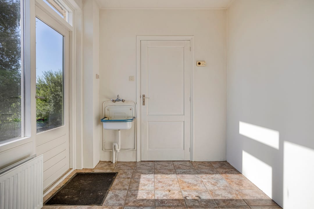 Foto 16 van Hoofdweg 31-B